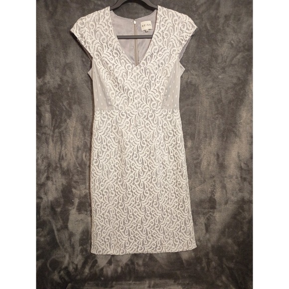 Reiss Edina Gray & White Lace Overlay Shift Dress Sz 2 Simply Classy - Picture 2 of 9